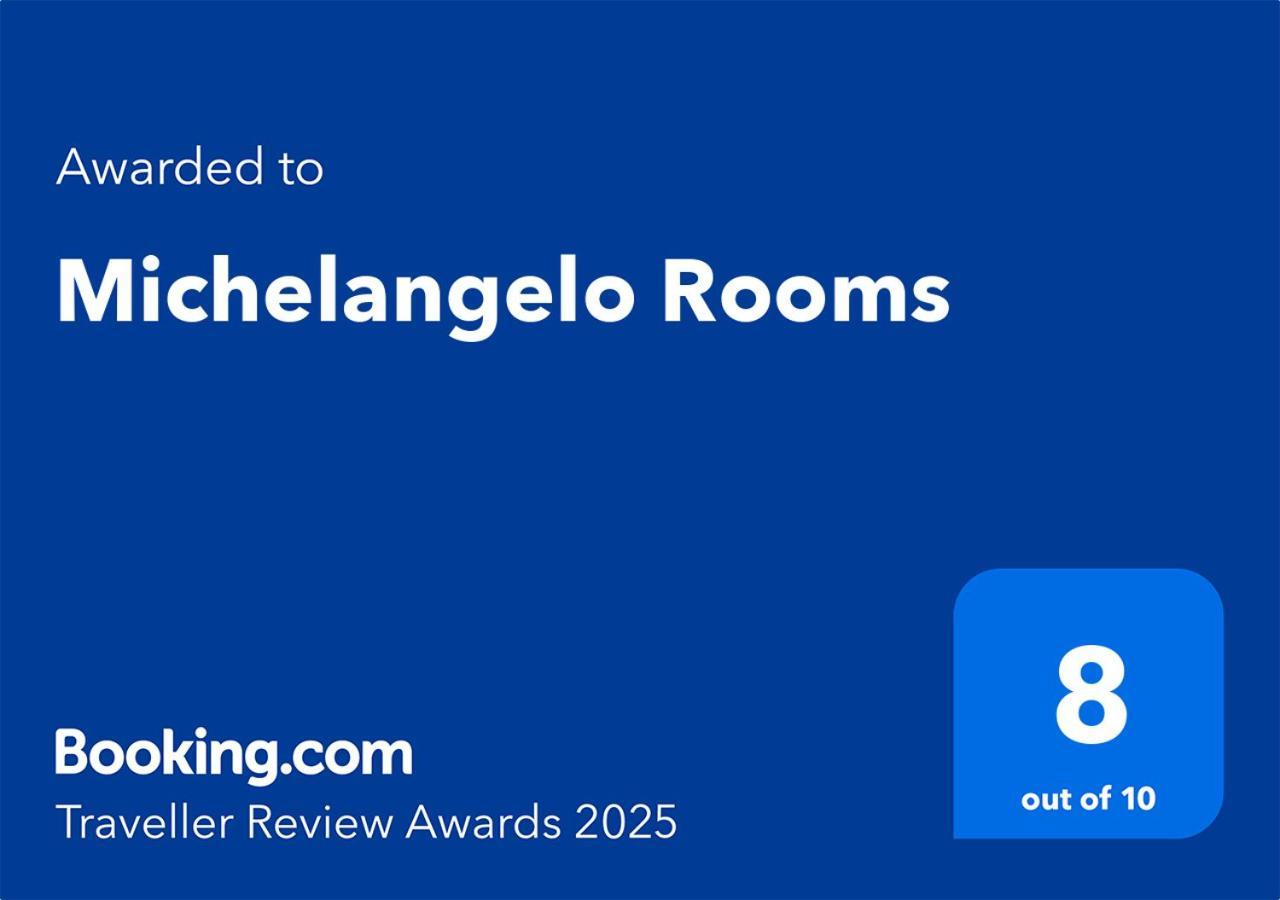 Michelangelo Rooms Катания Екстериор снимка